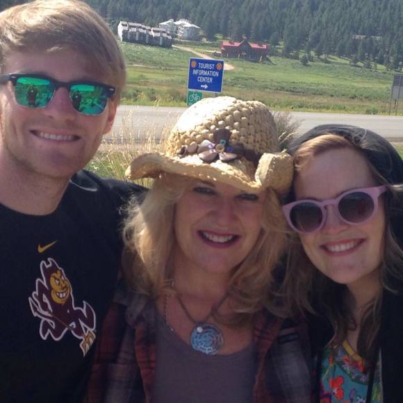 Meet your Posher, Neva - Picture 1 of 1